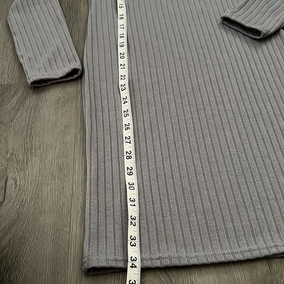 FLIRT - Picture 3 of 6